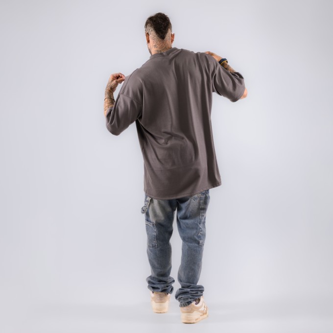 Camiseta Oversized Gola Alta Heavy Smoke Cinza Chumbo
